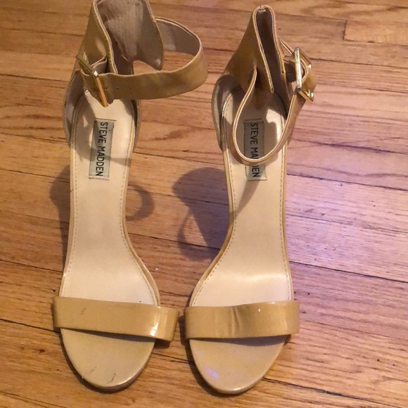 Steve Madden ankle strap heels - Picture 2 of 2